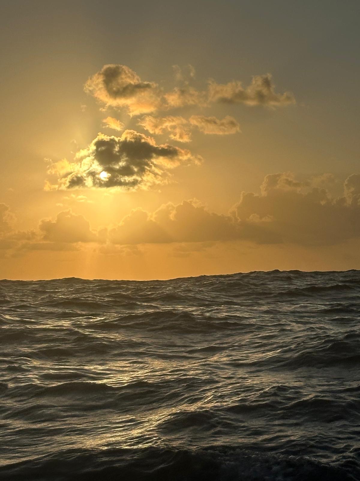 Sundown. We left Cocos Keeling today. Approximately 2300 nautical miles more (similar to regular miles) to Mauritius. We are expecting will be 14 more days at sea until we spot Mauritius at average speed of 7 knots.